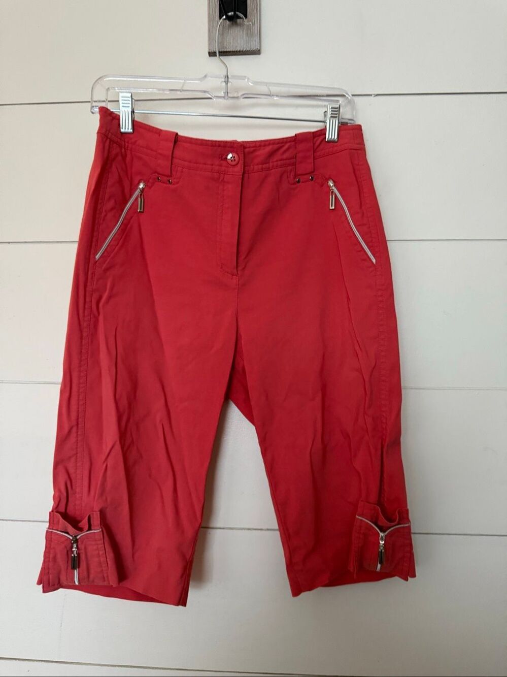 Jamie Sadock Women’s 6 Red Cropped Nylon Pants